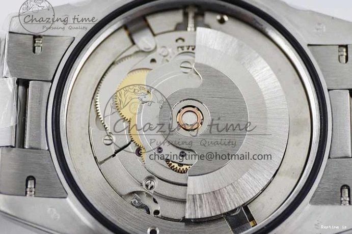 1230 Soft Day Date 40mm SS 904L Steel TWF 1:1 Best Edition Ice Blue Roman Dial on SS Bracelet A 2359